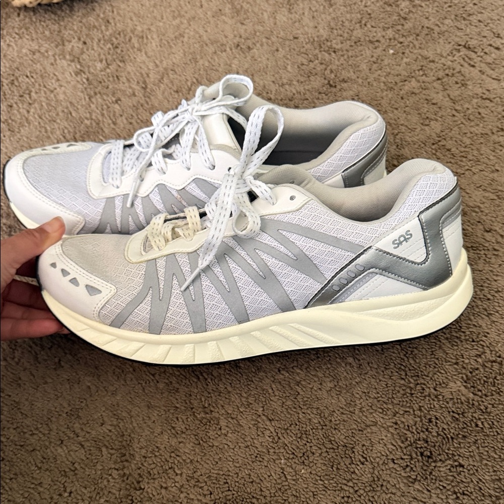 SAS Women's White and Silver Sneakers